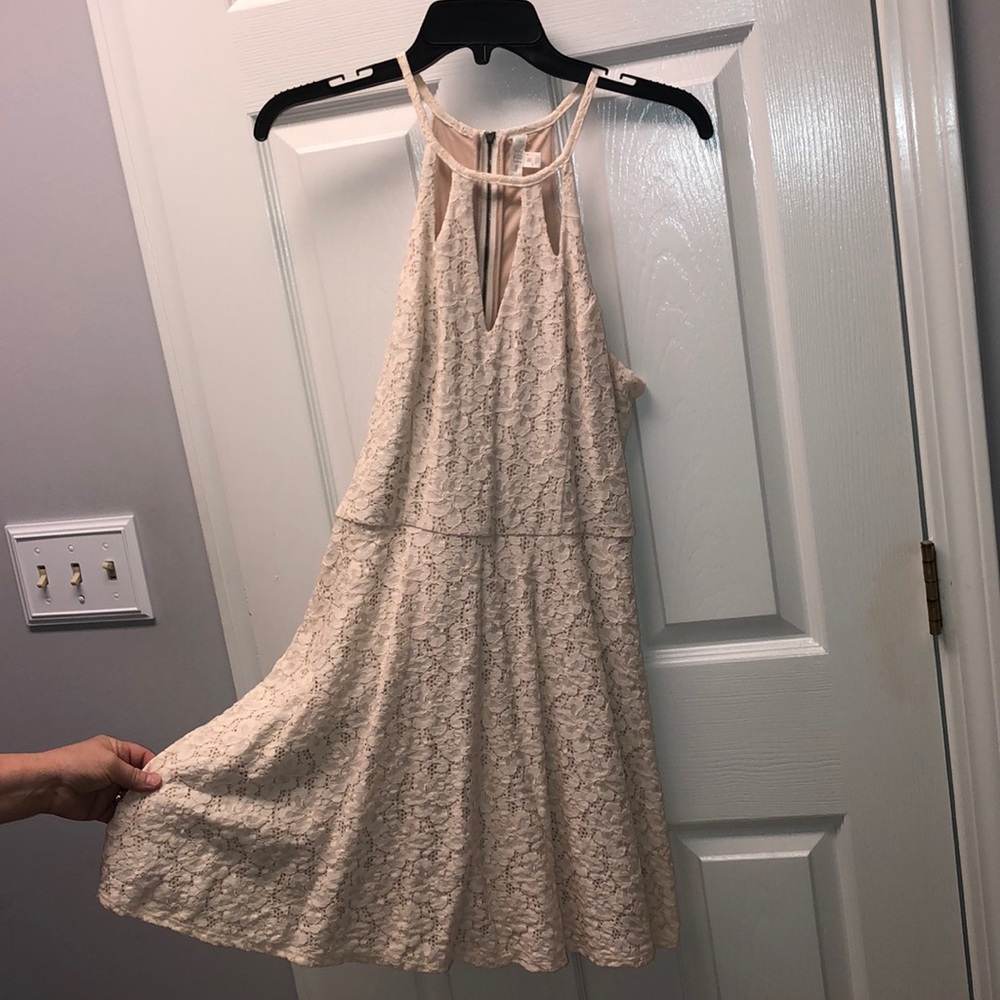 Lacy, Cream color Dress